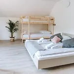 Apartmaji Triglav Aparthotel 3*