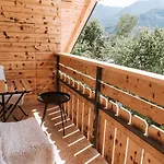 Apartmaji Triglav Aparthotel 3*