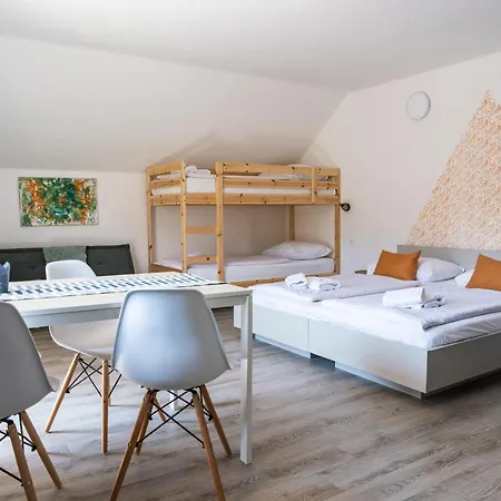 Apartmaji Triglav 보히니